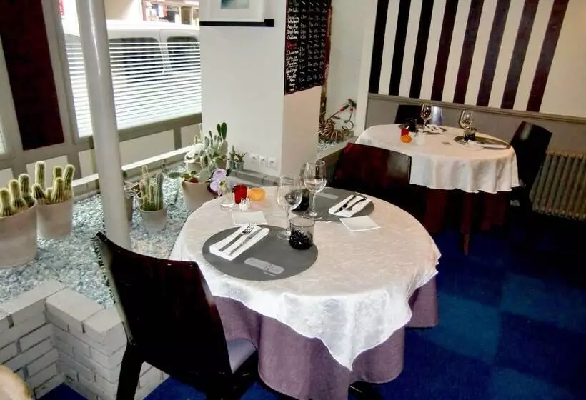 Logis Hotel Restaurant Le Relais D Aligre