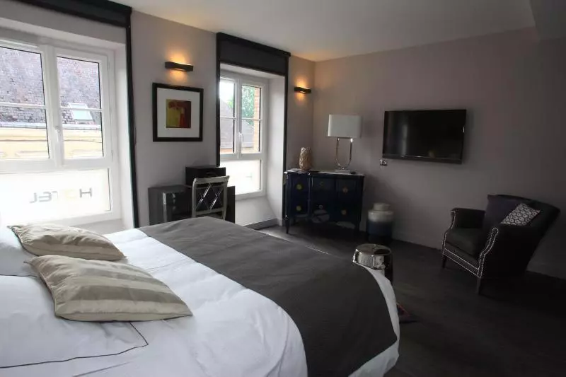 Logis Hotel Restaurant Le Relais D Aligre