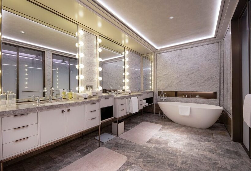 Отель Maxx By Steigenberger Guangzhou Zhujiang New Town Free Shuttle Bus To Canton Fair Complex During C