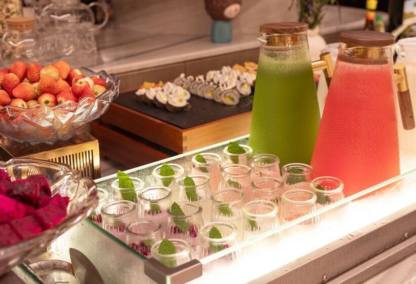 Отель Maxx By Steigenberger Guangzhou Zhujiang New Town Free Shuttle Bus To Canton Fair Complex During C