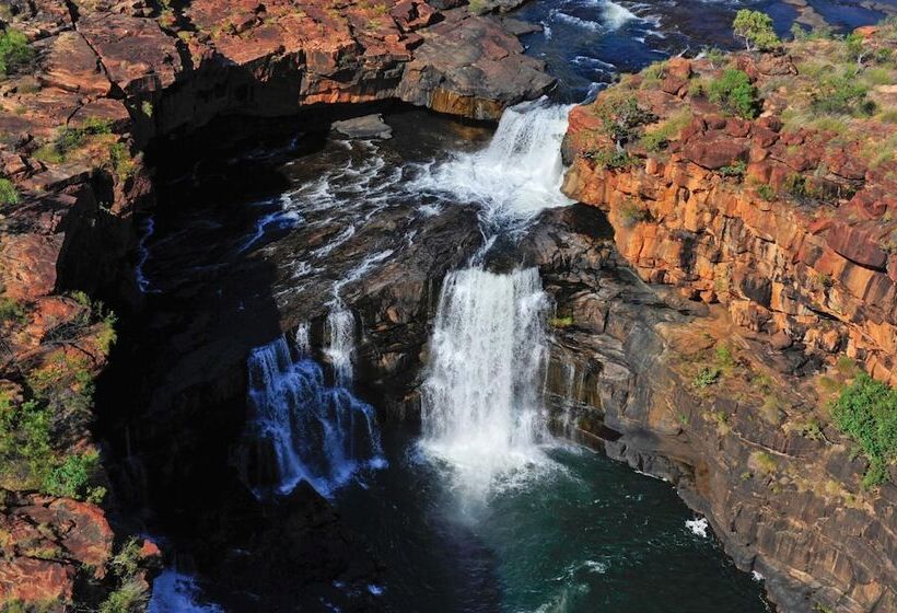 Отель Mitchell Falls Wilderness Lodge
