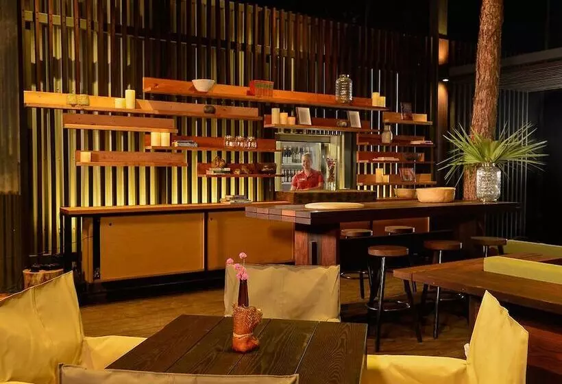 ホテル Mitchell Falls Wilderness Lodge