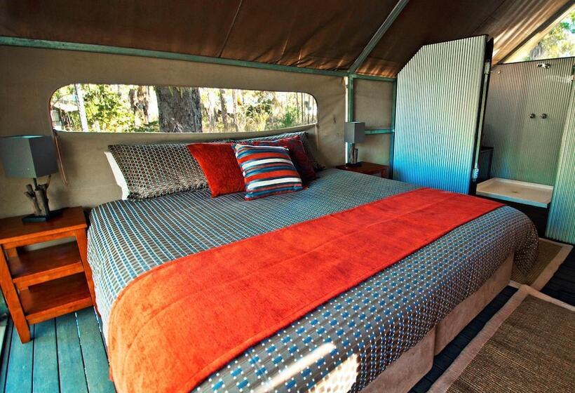 Отель Mitchell Falls Wilderness Lodge