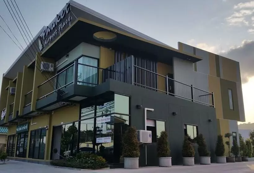 Hotelli Phuket Airport Place