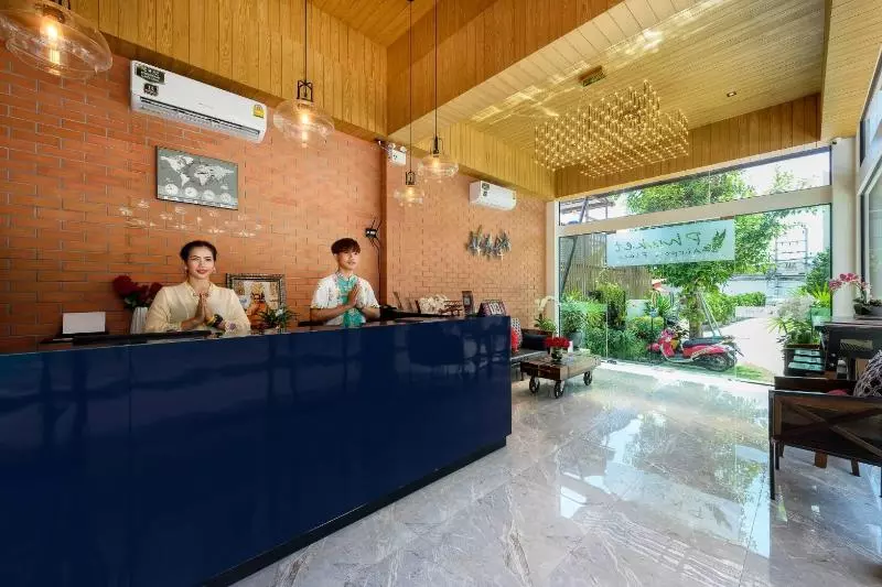 Hotelli Phuket Airport Place