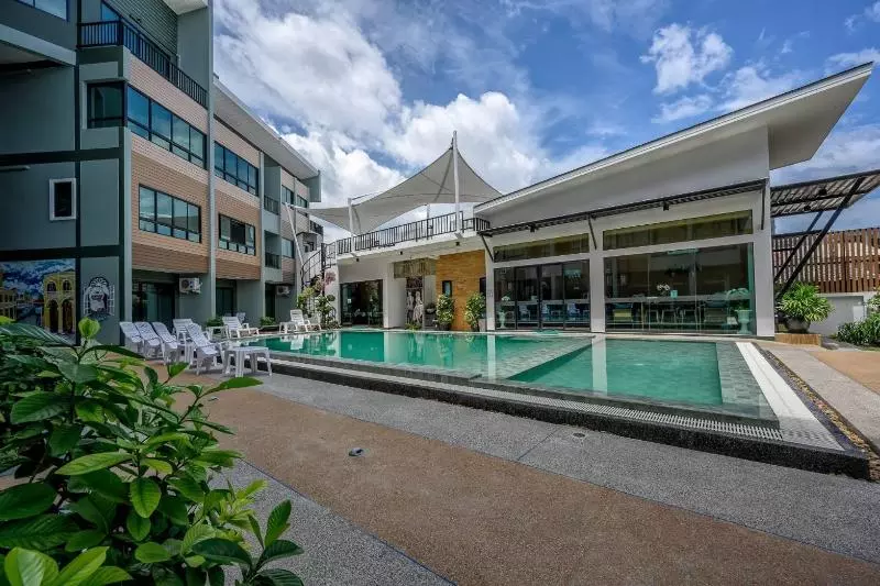 Hotelli Phuket Airport Place