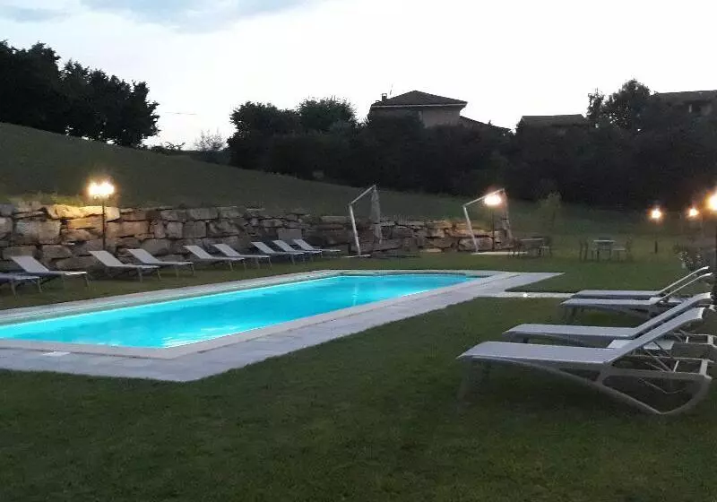 هتل Resort Limax Acis