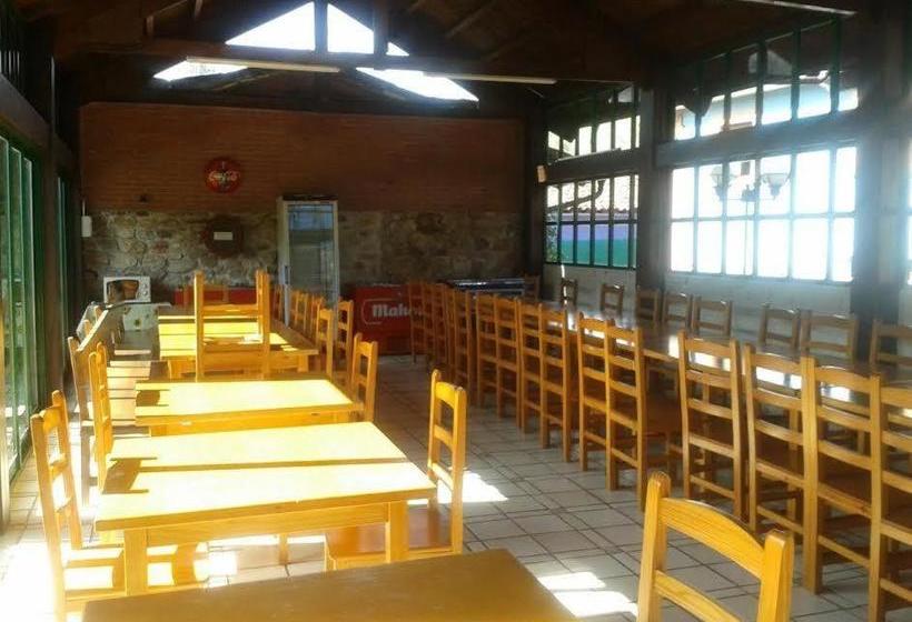 هتل Rural Posada Del Monasterio