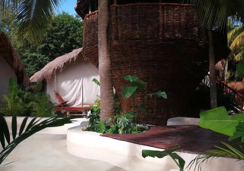 Hotelli Serena Tulum  Adults Only