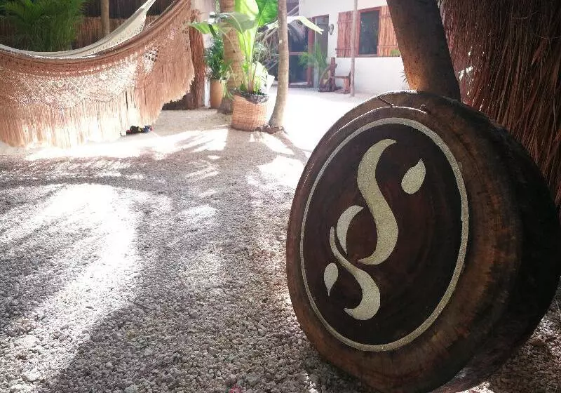 Hotelli Serena Tulum  Adults Only