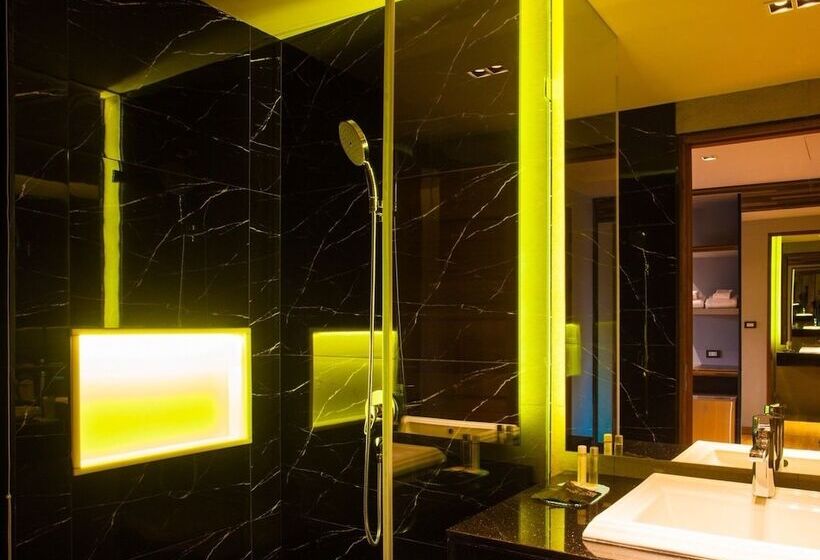 ホテル The Glory Gold