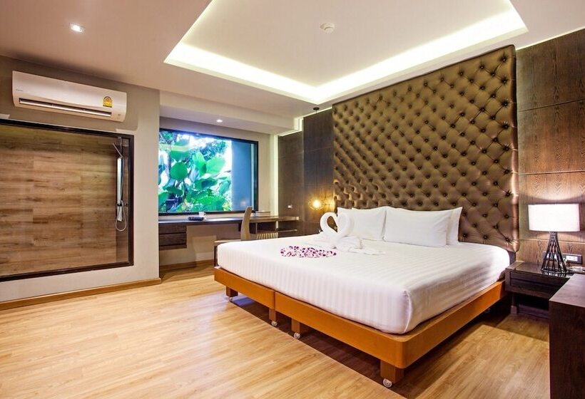 ホテル The Glory Gold