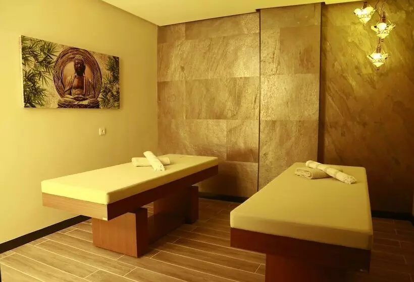 Tuzla Garden Hotel & Spa