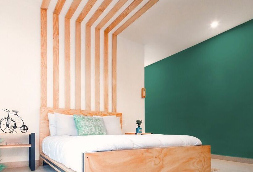 簡易ホテル Nomads Hotel & Rooftop Pool Cancun