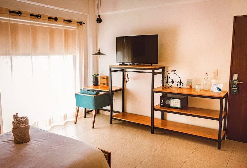 簡易ホテル Nomads Hotel & Rooftop Pool Cancun