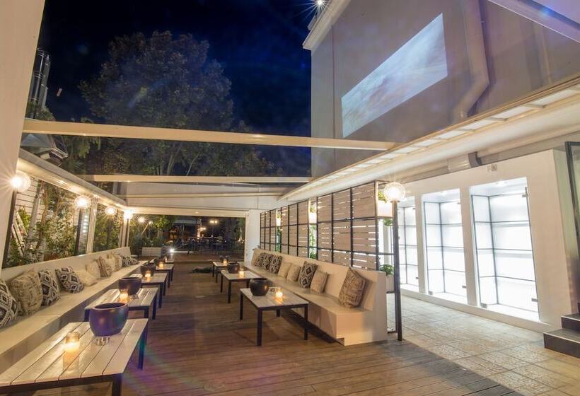 Panellinion Luxury Rooms