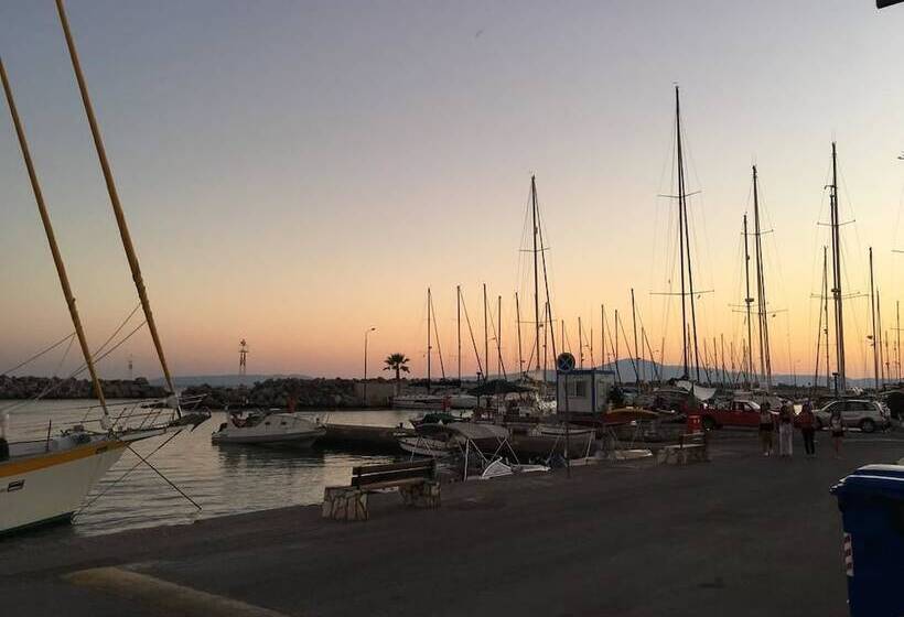 Panellinion Luxury Rooms