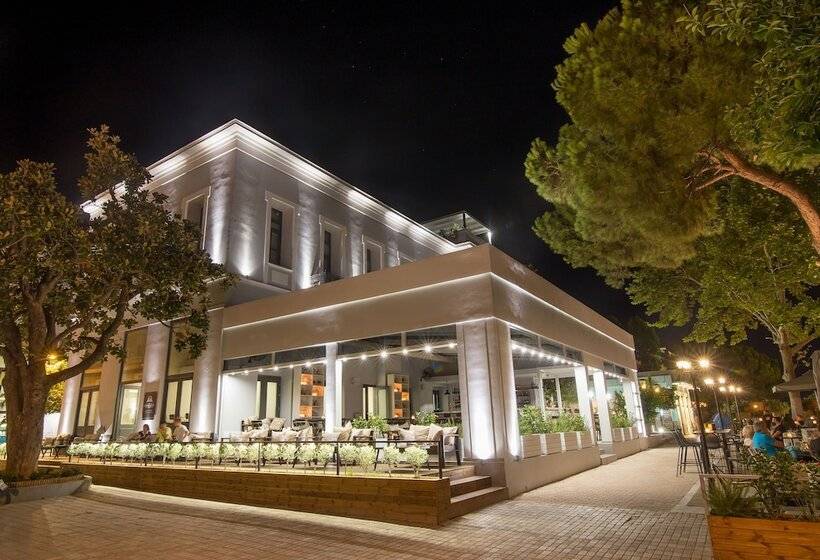 Panellinion Luxury Rooms