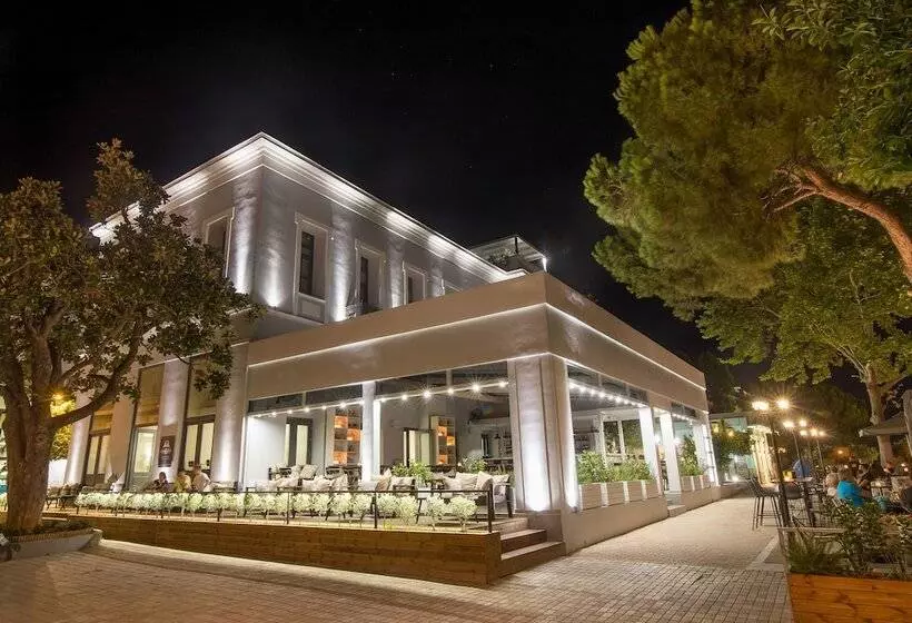 Panellinion Luxury Rooms