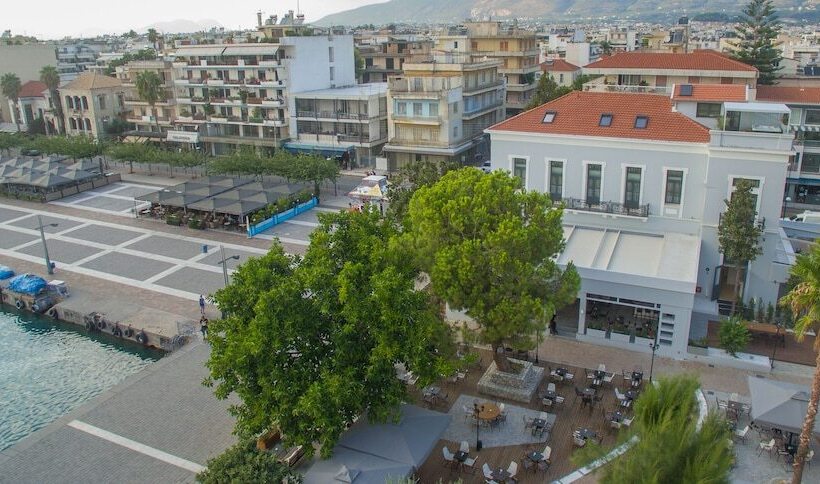 Panellinion Luxury Rooms