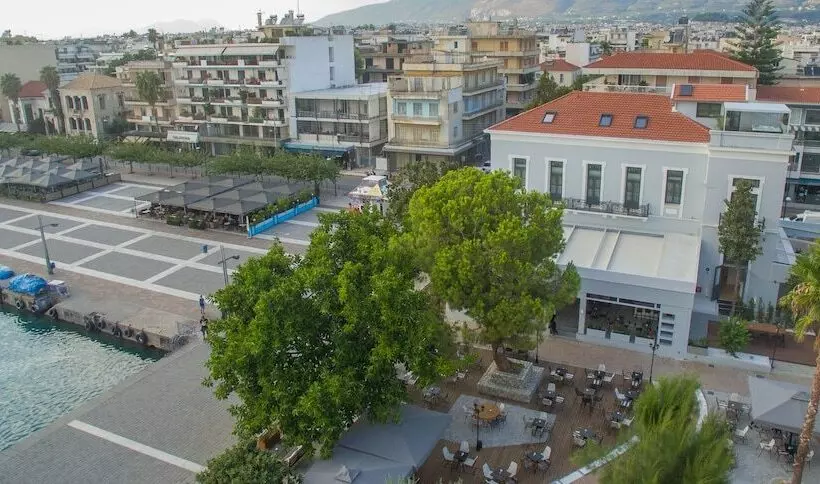 Panellinion Luxury Rooms