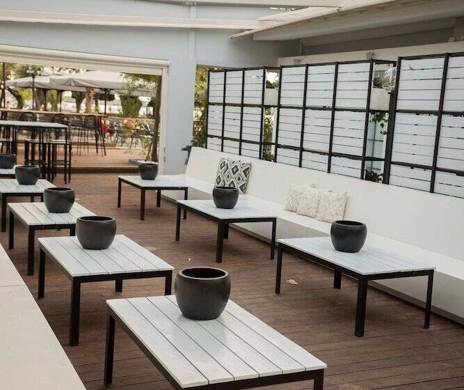 Panellinion Luxury Rooms