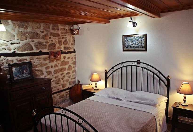 Pension (Hôtel basse catégorie) Aristotelis Traditional Guest House