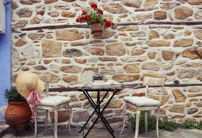 Pension (Hôtel basse catégorie) Aristotelis Traditional Guest House