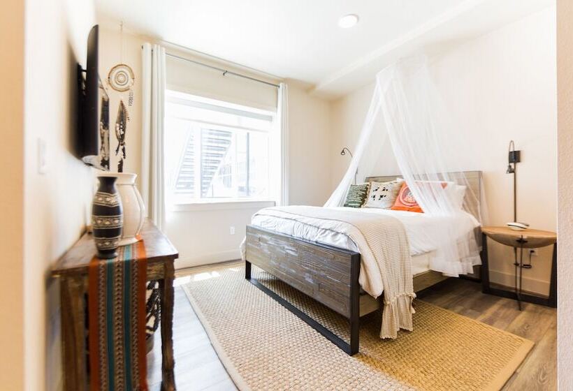 The Bishop Arts Hotel By Qresorts