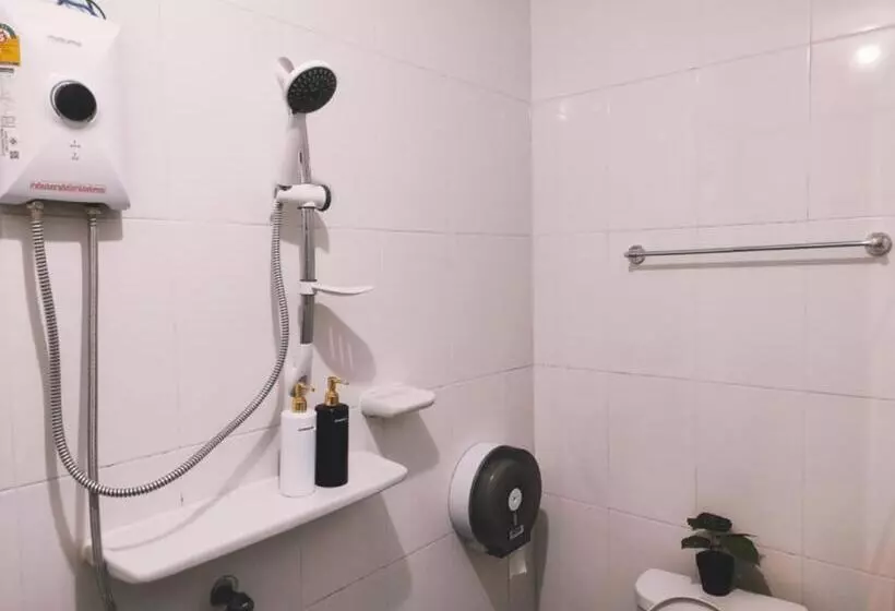 ユースホステル Back Home Backpackers