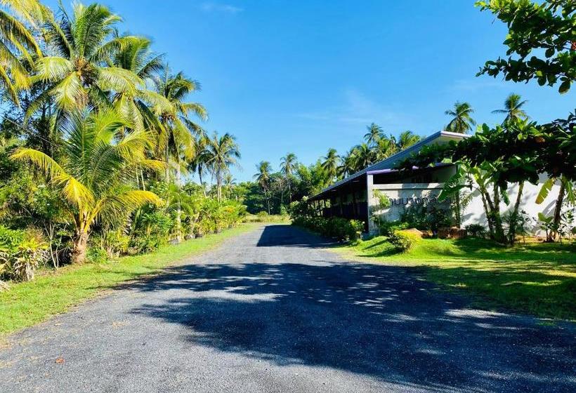 Baan Bang Kluai Resort And Coffee