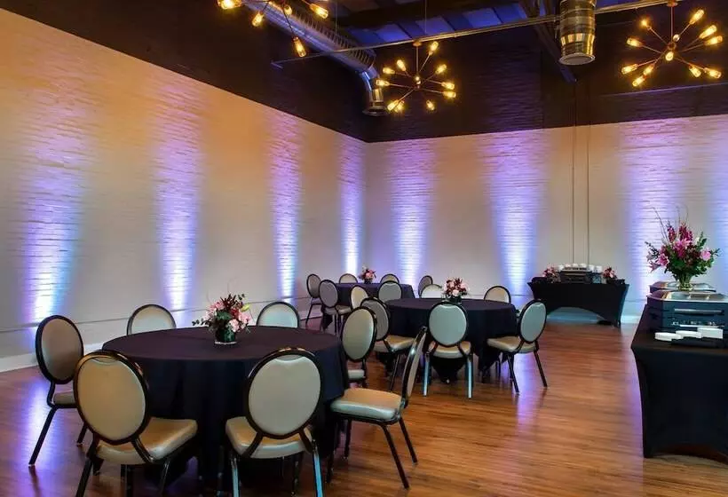 Hotelli Aloft Buffalo Downtown