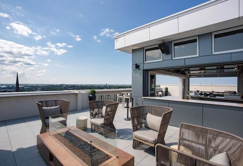 فندق Aloft Buffalo Downtown