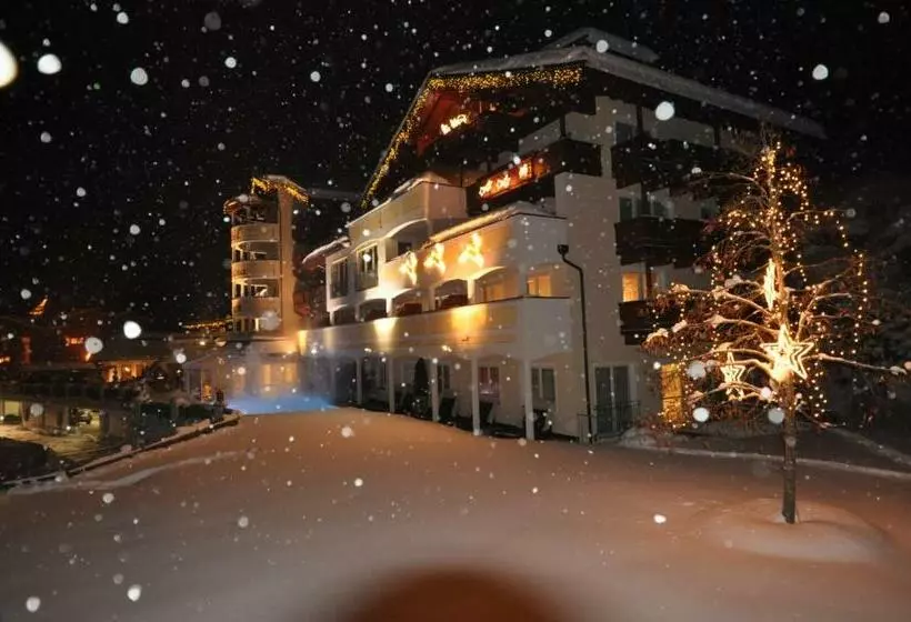 Hotelli Alpina Wellness & Spa Resort