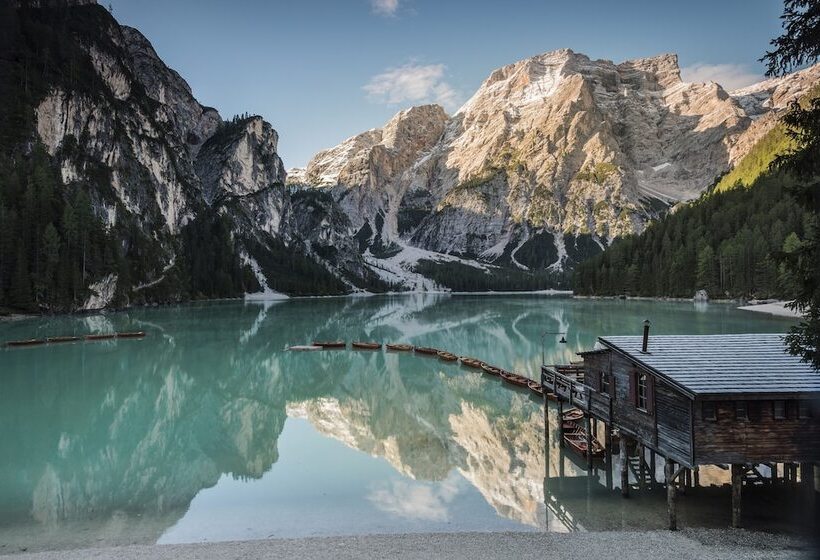 בית מלון כפרי Astor Apartments