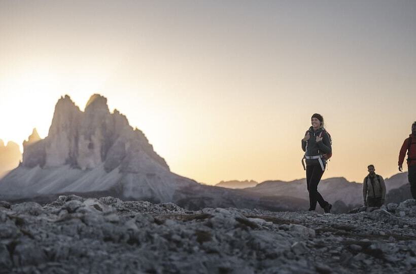 בית מלון כפרי Astor Apartments