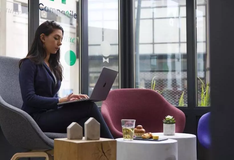 ホテル Campanile Paris  Clichy Centre