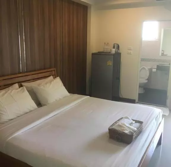 ホテル Grand Lopburi