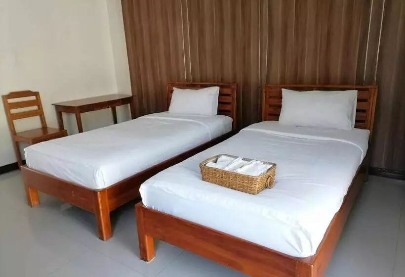 ホテル Grand Lopburi