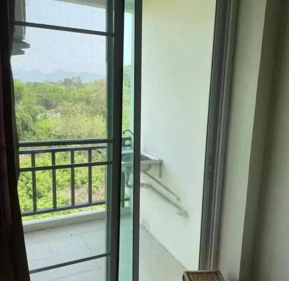 ホテル Grand Lopburi