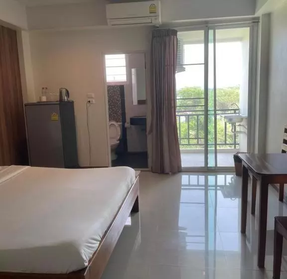 ホテル Grand Lopburi