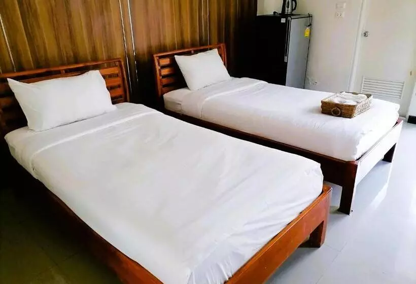 ホテル Grand Lopburi