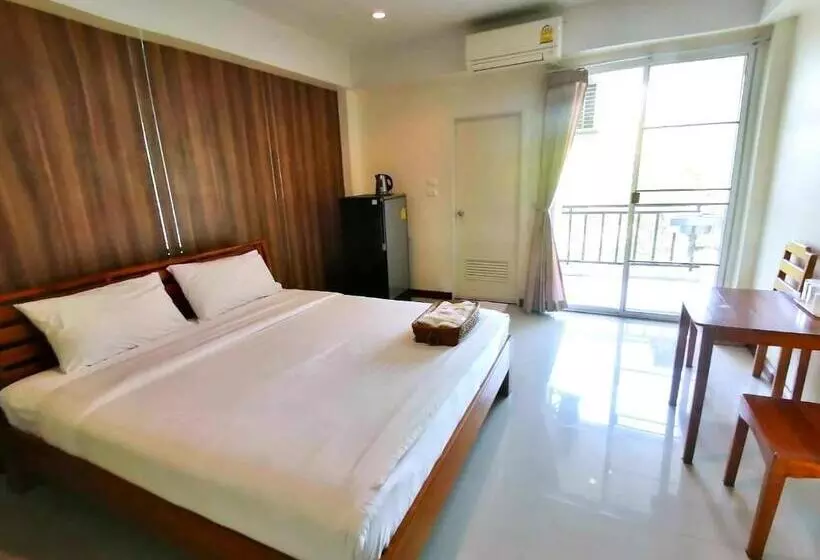 ホテル Grand Lopburi