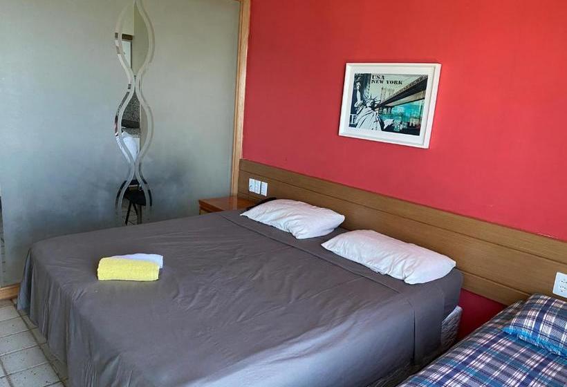 فندق Mc Golden Flats