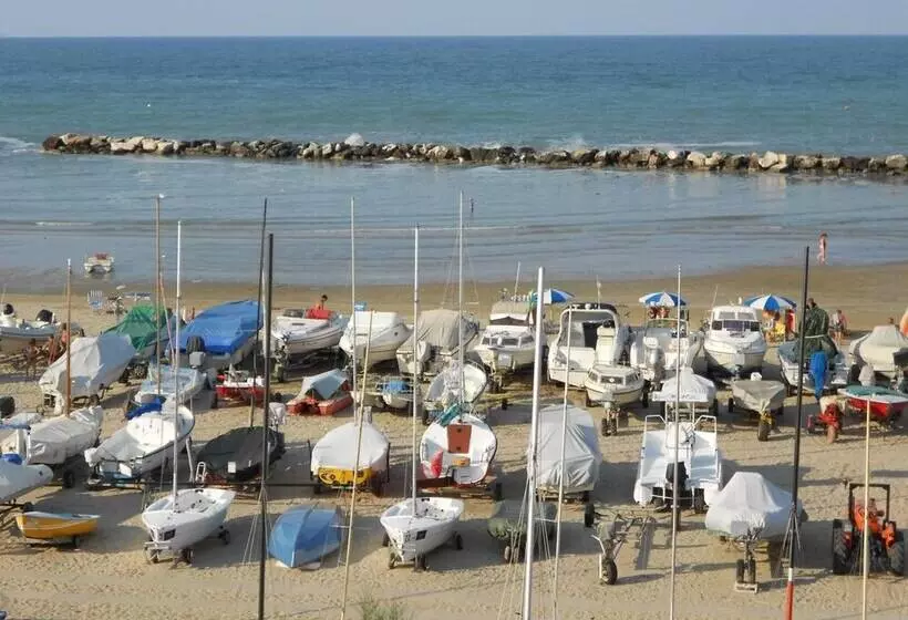 Hotelli Laguna Blu