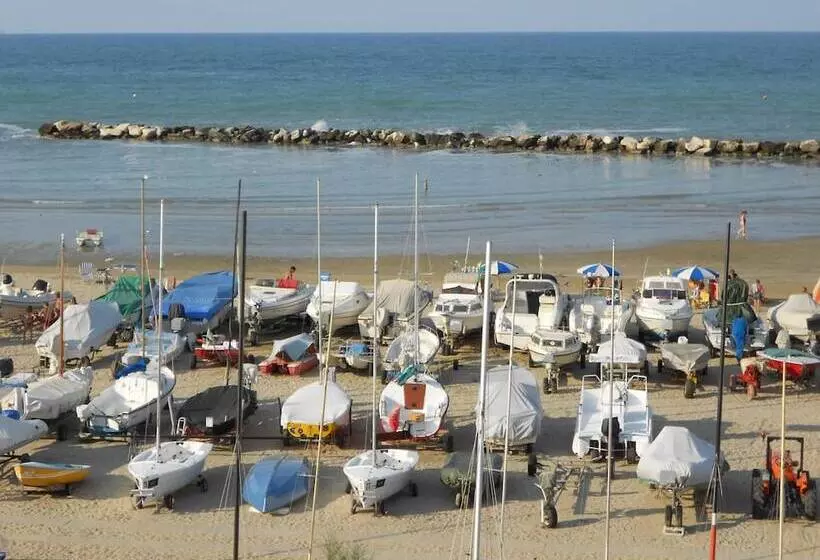 Hotelli Laguna Blu