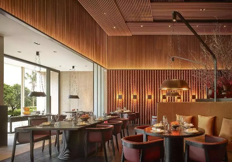 Lohkah Hotel & Spa Free Welcome Fruit Plate