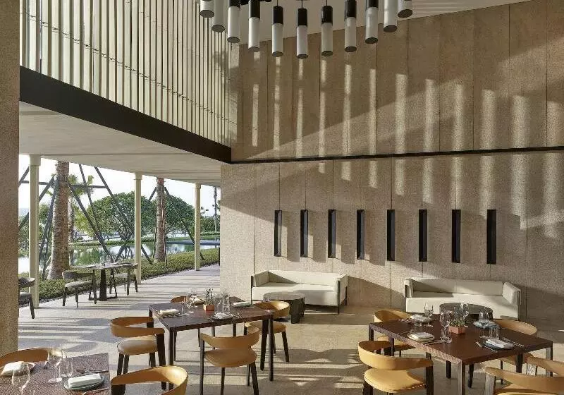 Lohkah Hotel & Spa Free Welcome Fruit Plate