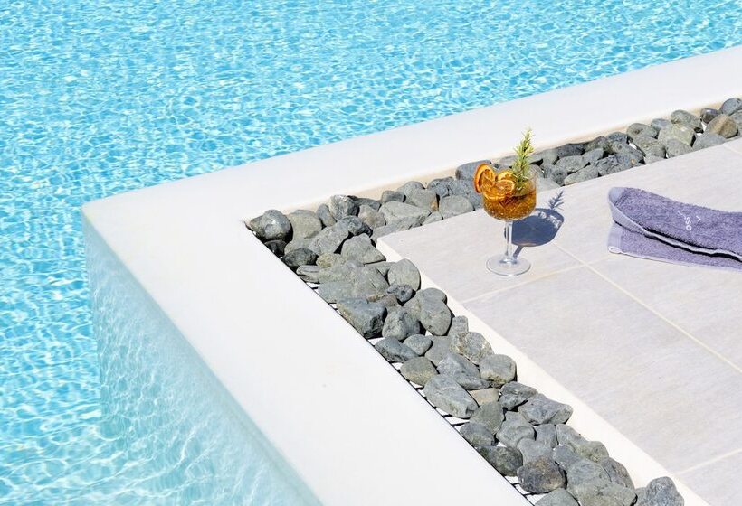 ホテル Naoussa Hills Boutique Resort Adults Only