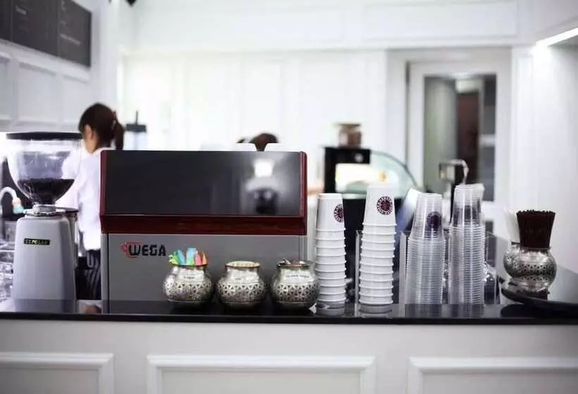 هتل Violet Tower At Khaosan Palace